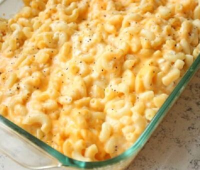 HOMEMADE MAC AND CHEESE WITH EXTRA CHEESE