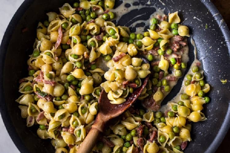 Bacon And Peas Pasta