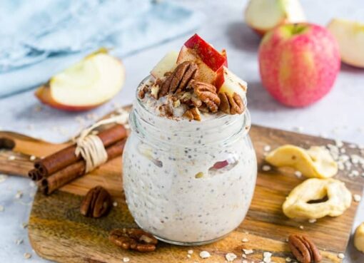 OVERNIGHT OATS WITH APPLE PIE