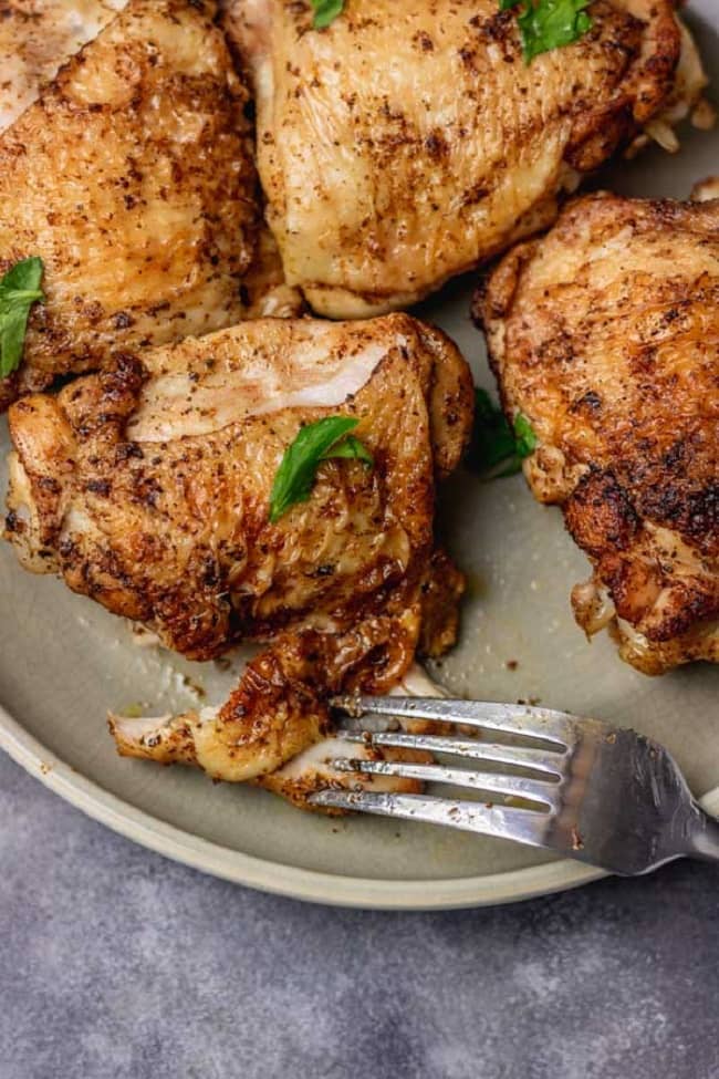 Food: frozen chicken thighs in the instant pot yum (Source: The Dinner Bite)