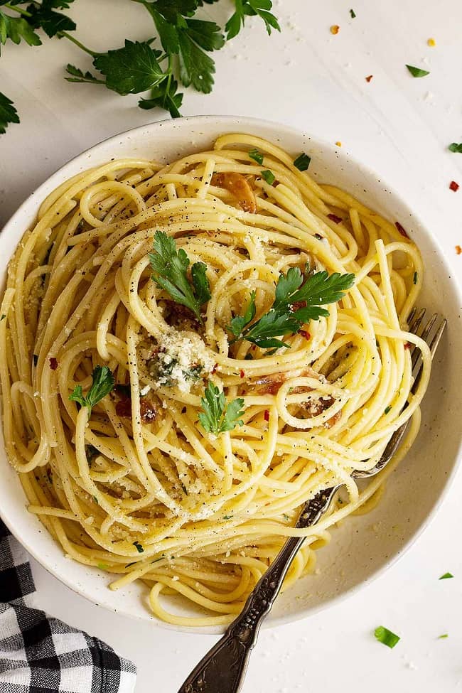 Spaghetti Aglio e Olio yum (1)
