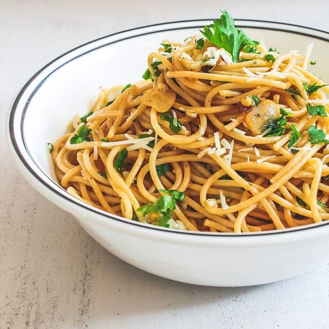 Spaghetti Aglio e Olio yummy (1)