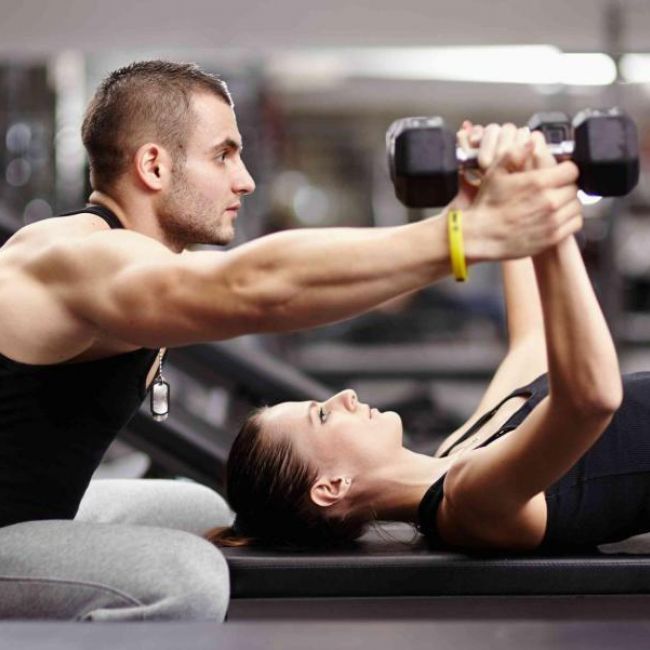10 Best Gyms with Personal Trainers Near You