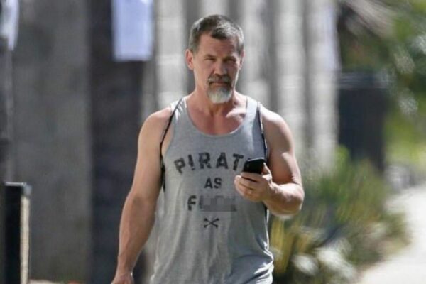 Josh Brolin Workout Routine, Diet Plan, Exercise, Body Measurements