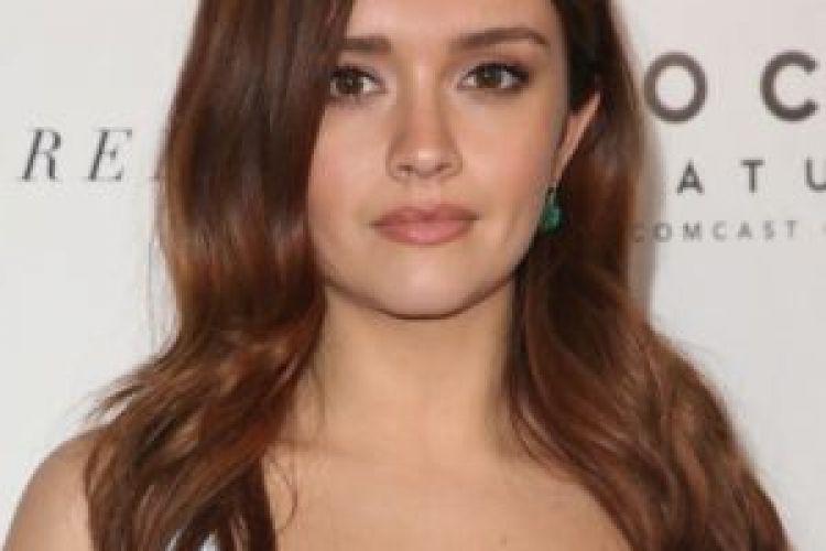 Olivia Cooke Workout Routine, Diet Plan, Exercise, Body Measurements