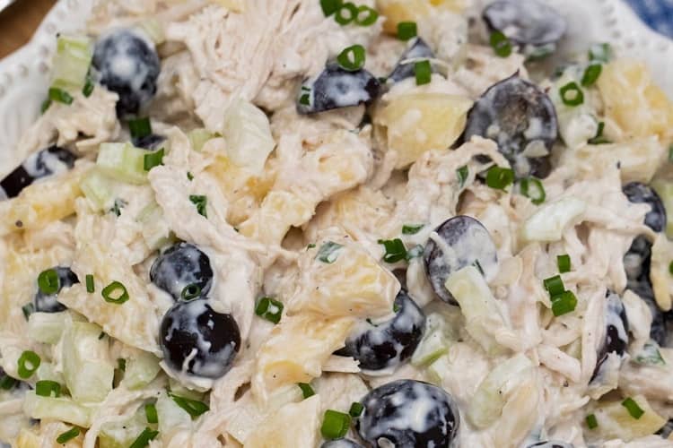 Pineapple Chicken Salad with Grapes Easy (1)