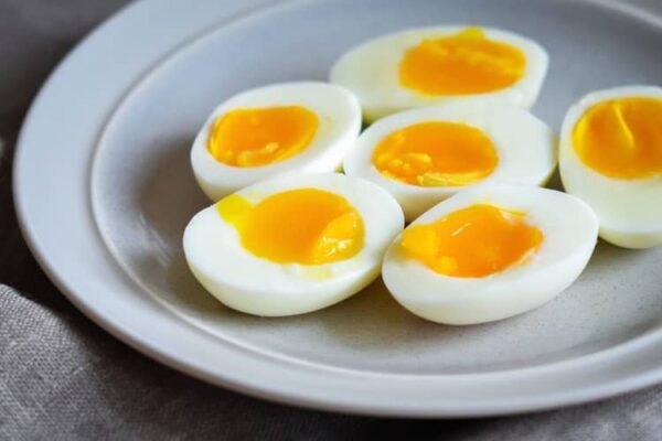 how-to-cook-soft-boiled-eggs-runny-yolk-delicious