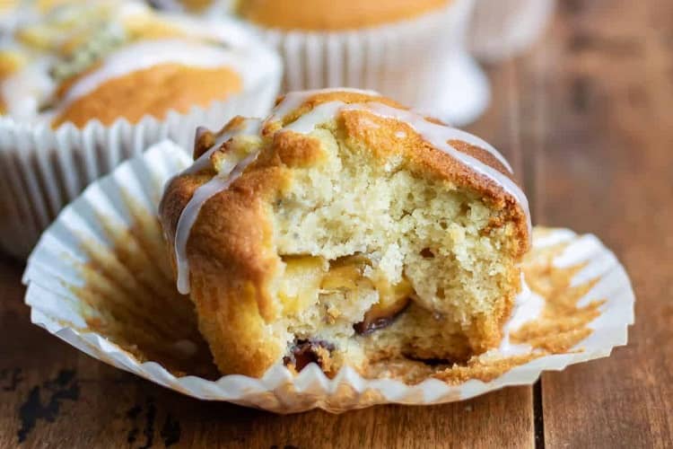 Vanilla Peach Muffins Easy (1)