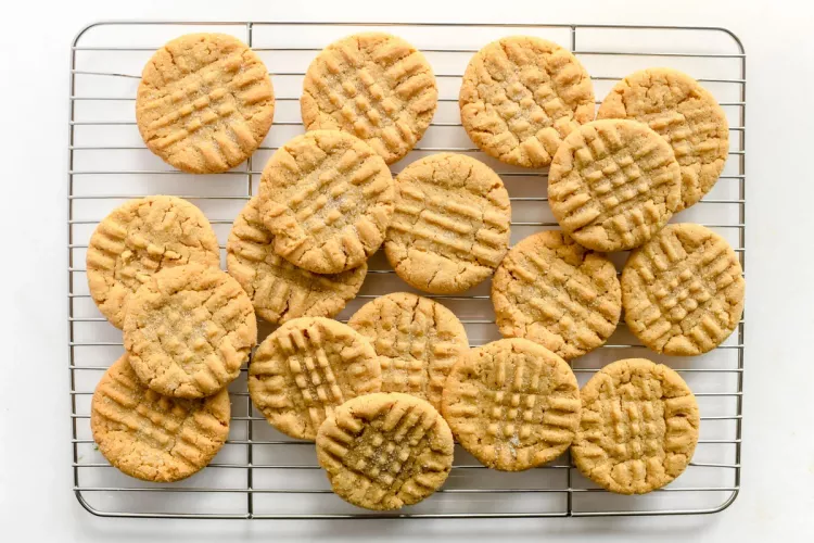 Classic Peanut Butter Cookies