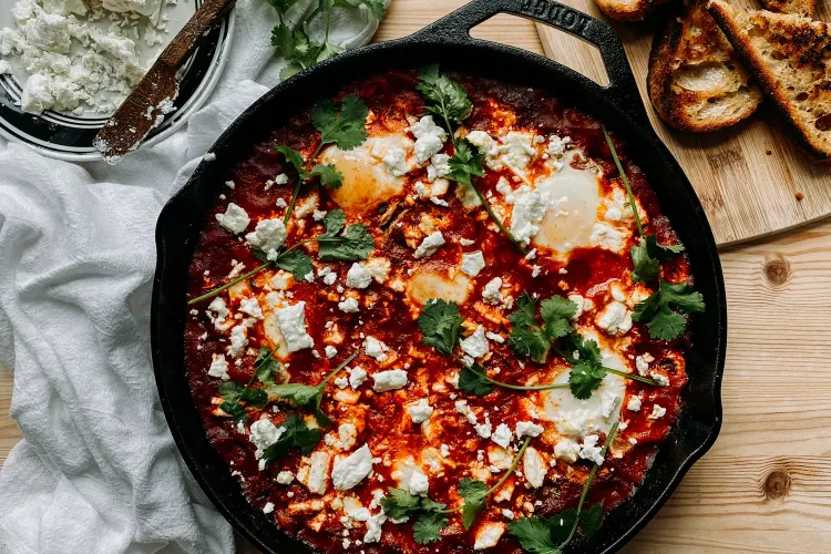 Eggs In Tomato Sauce With Sausage