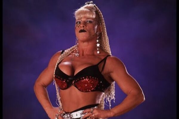 Who is Luna Vachon? Net Worth, Partner, Biography