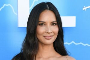 Who is Olivia Munn? Net Worth, Partner, Biography