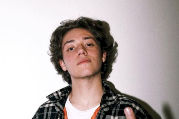 Who is Ethan Cutkosky? Net Worth, Partner, Biography