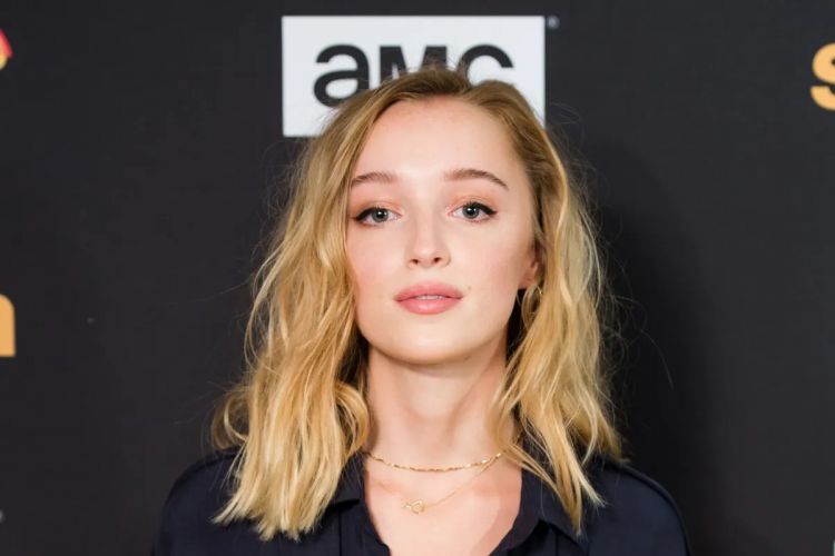 Who is Phoebe Dynevor? Family, Partner, Biography