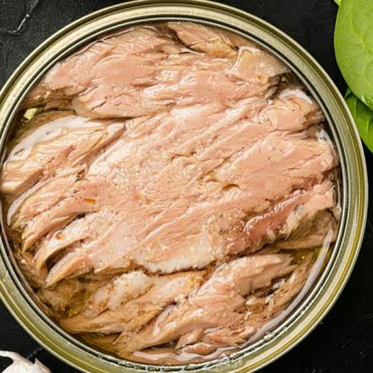 Canned tuna 